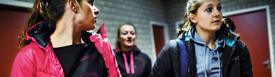 asics noi ferfi gyerek junior melegitok treningruha